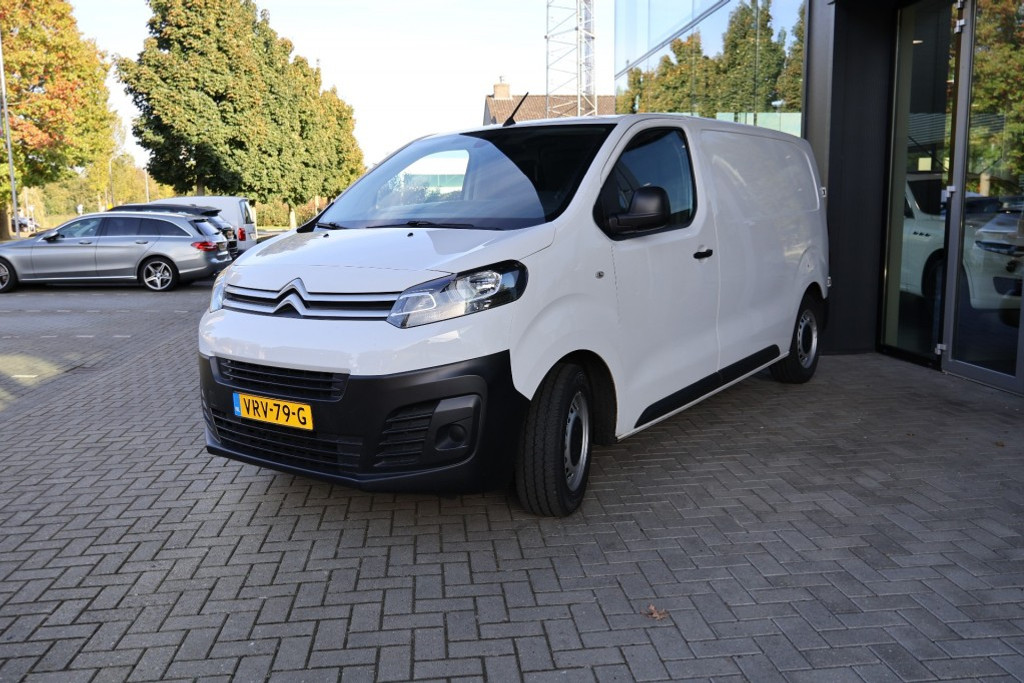 48044624-1.jpg